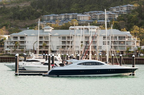 The Boathouse Apartments - Tourism Cairns 3