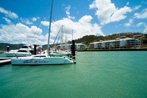 The Boathouse Apartments - Tourism Cairns 4