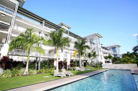 The Boathouse Apartments - Tourism Cairns 1