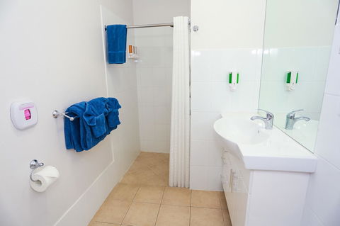 Port Douglas Motel - Tourism Cairns 13