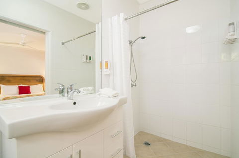 Port Douglas Motel - Tourism Cairns 39