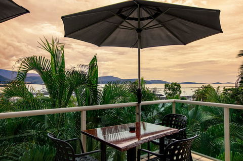 Sunlit Waters Studio Apartments - Tourism Cairns 33