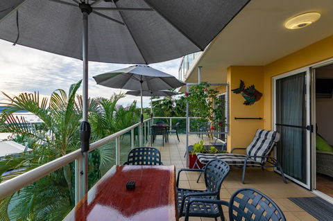 Sunlit Waters Studio Apartments - Tourism Cairns 22
