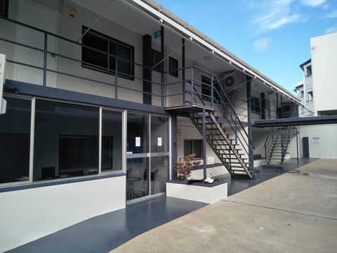 Airlie Seaview Apartments - Tourism Cairns 21