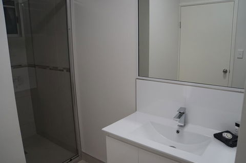 Airlie Seaview Apartments - Tourism Cairns 15