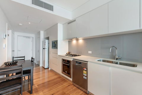 Brisbane Skytower By CLLIX - Tourism Cairns 28