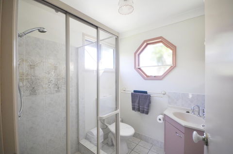 Bribie Island Canal Holiday Destination! - Tourism Cairns 10