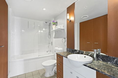 Beach Stay - Ocean & Riverview Resort Chevron Renaissance Central Surfers Paradise - Tourism Cairns 6