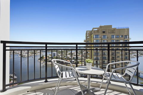Beach Stay - Ocean & Riverview Resort Chevron Renaissance Central Surfers Paradise - Tourism Cairns 13