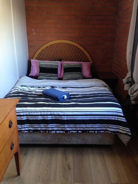 XYL Pets Friendly Seaside Boutique Guesthouse - Tourism Cairns 20