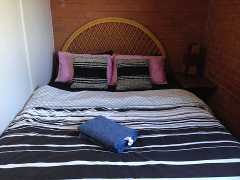 XYL Pets Friendly Seaside Boutique Guesthouse - Tourism Cairns 22