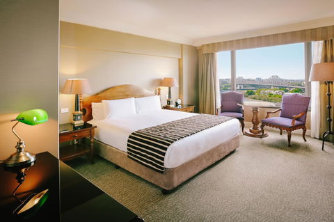 Stamford Plaza Brisbane - Tourism Cairns 9