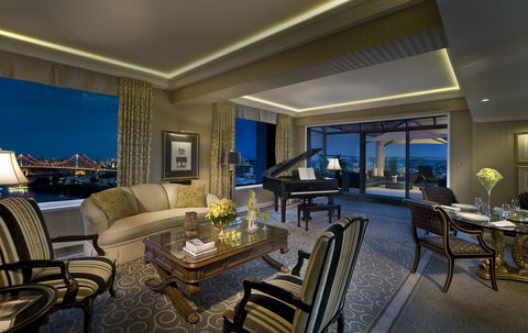 Stamford Plaza Brisbane - Tourism Cairns 5