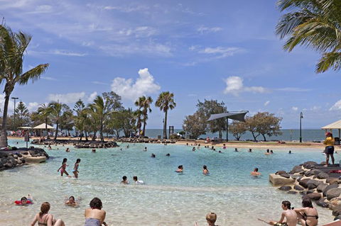 Proximity Waterfront Apartments - Tourism Cairns 1