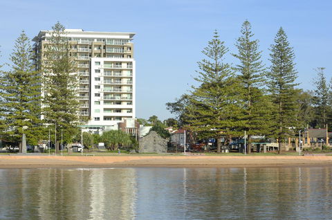 Proximity Waterfront Apartments - Tourism Cairns 37