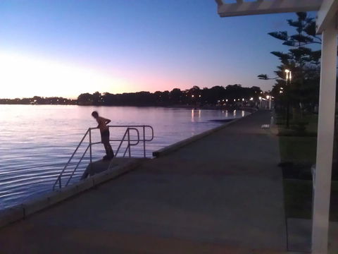 Proximity Waterfront Apartments - Tourism Cairns 40