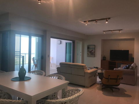 Proximity Waterfront Apartments - Tourism Cairns 6