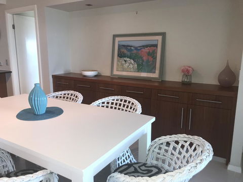 Proximity Waterfront Apartments - Tourism Cairns 8