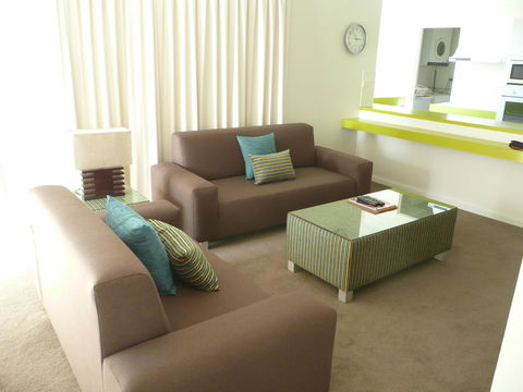 Grosvenor Beachfront Apartments Surfers Paradise - Tourism Cairns 8