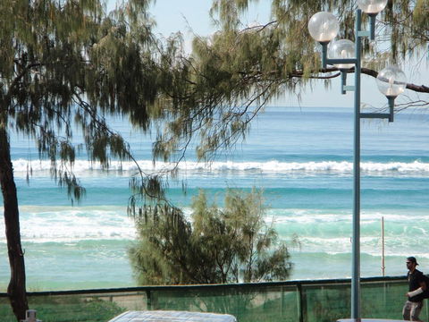 Grosvenor Beachfront Apartments Surfers Paradise - Tourism Cairns 11