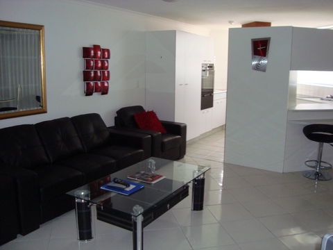 Grosvenor Beachfront Apartments Surfers Paradise - Tourism Cairns 36