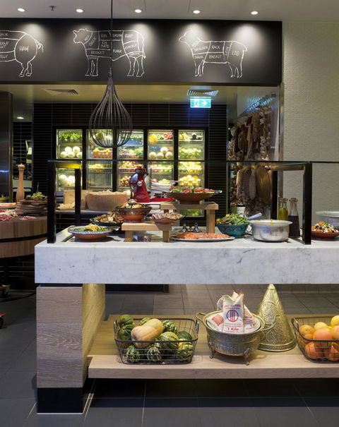QT Gold Coast - Tourism Cairns 15