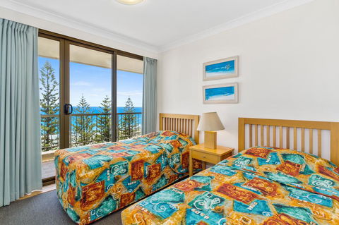 Columbia Beachfront Apartments On Rainbow Bay - Tourism Cairns 36