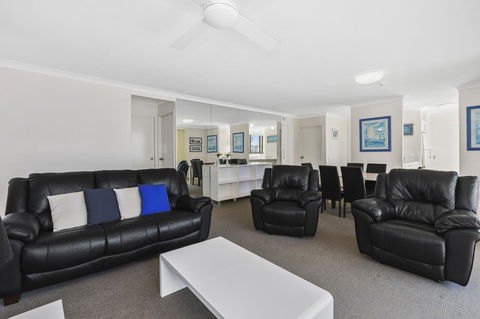Columbia Beachfront Apartments On Rainbow Bay - Tourism Cairns 21