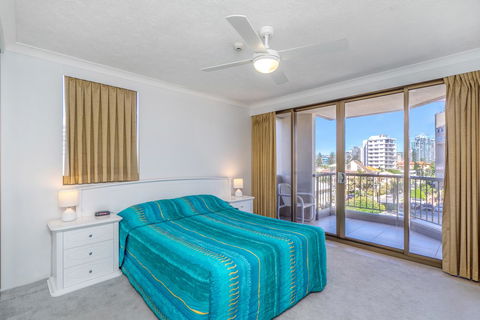 Columbia Beachfront Apartments On Rainbow Bay - Tourism Cairns 17