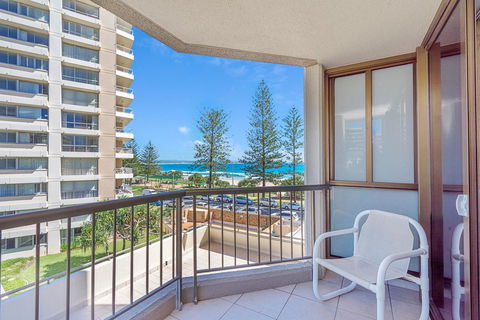 Columbia Beachfront Apartments On Rainbow Bay - Tourism Cairns 14