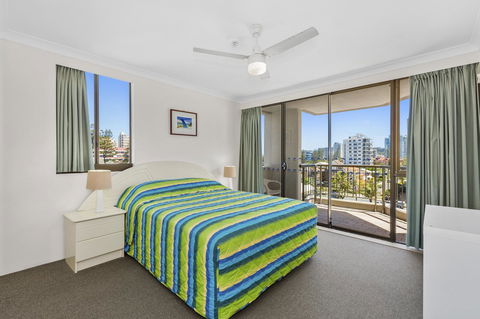 Columbia Beachfront Apartments On Rainbow Bay - Tourism Cairns 20