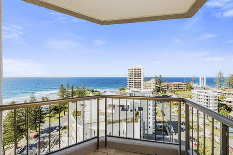 Columbia Beachfront Apartments On Rainbow Bay - Tourism Cairns 41