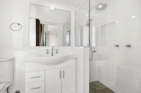 Columbia Beachfront Apartments On Rainbow Bay - Tourism Cairns 19