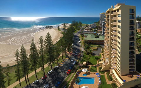 Columbia Beachfront Apartments On Rainbow Bay - Tourism Cairns 0