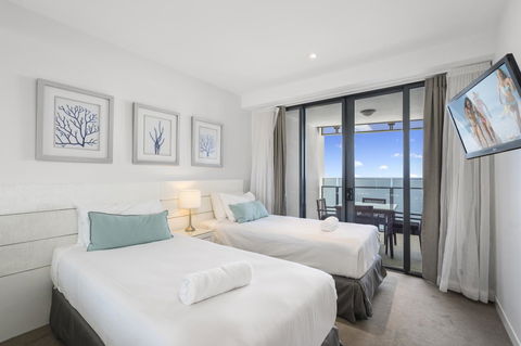 Soul Surfers Paradise - Gclr - Tourism Cairns 7