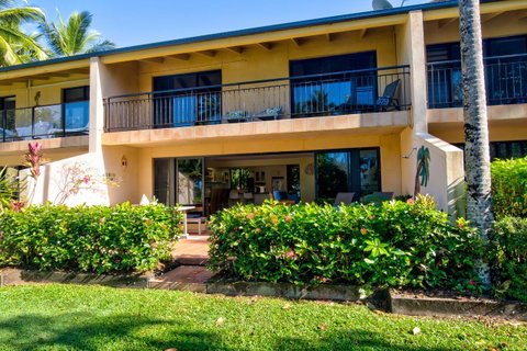 Number 2 On The Beach | Beautiful Beachfront Villa - Tourism Cairns 21