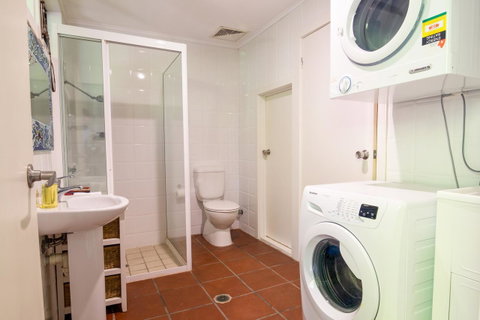 Number 2 On The Beach | Beautiful Beachfront Villa - Tourism Cairns 20