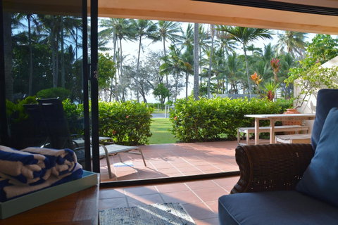 Number 2 On The Beach | Beautiful Beachfront Villa - Tourism Cairns 1