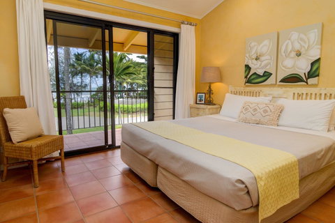 Number 2 On The Beach | Beautiful Beachfront Villa - Tourism Cairns 15