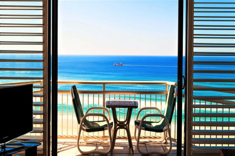 Seacrest Beachfront Apartments Surfers Paradise - Tourism Cairns 29