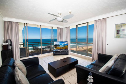Seacrest Beachfront Apartments Surfers Paradise - Tourism Cairns 24