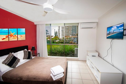 Seacrest Beachfront Apartments Surfers Paradise - Tourism Cairns 8