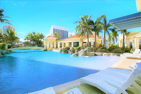 The Towers Of Chevron Renaissance - Holidays Gold Coast - Tourism Cairns 7