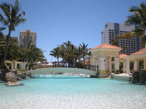 The Towers Of Chevron Renaissance - Holidays Gold Coast - Tourism Cairns 4