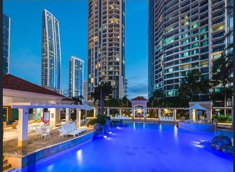 The Towers Of Chevron Renaissance - Holidays Gold Coast - Tourism Cairns 5