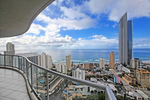 The Towers Of Chevron Renaissance - Holidays Gold Coast - Tourism Cairns 36