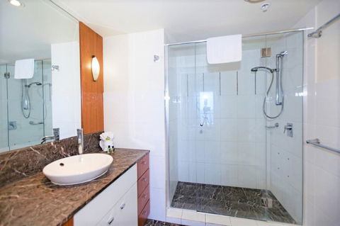 The Towers Of Chevron Renaissance - Holidays Gold Coast - Tourism Cairns 38