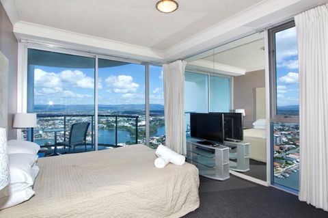The Towers Of Chevron Renaissance - Holidays Gold Coast - Tourism Cairns 8