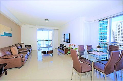 The Towers Of Chevron Renaissance - Holidays Gold Coast - Tourism Cairns 30