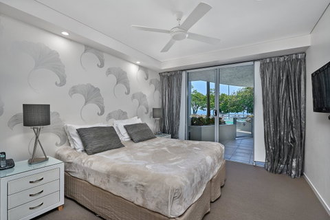 Vision Apartments - Tourism Cairns 9